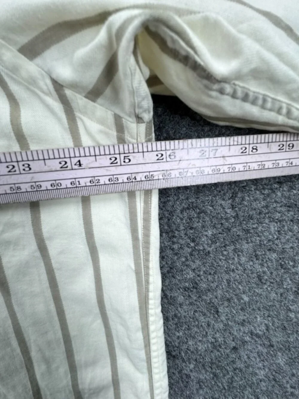 VTG Valentino Uomo Button-Down Large Striped White Gray Cotton Rayon Pocket Mens